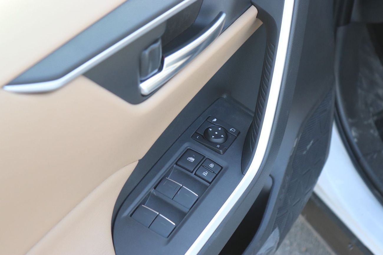 تويوتا راف ٤ 2.5 XLE-E  - 4WD - SUNROOF -ELECTRIC BACK DOOR- ALLOY WHEELS MODEL 2025