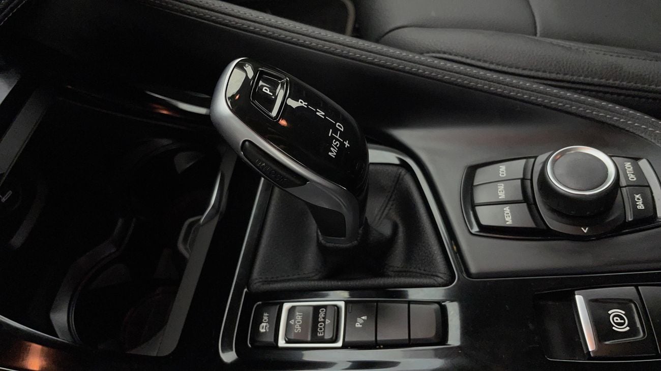 بي أم دبليو X2 SDRIVE 20I 2 | بدون دفعة مقدمة | اختبار القيادة في المنزل