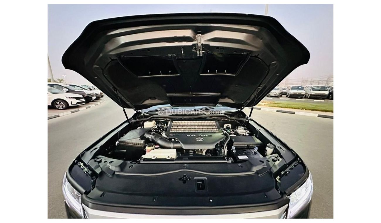 Toyota Land Cruiser VX SAHARA 2016 | RIGHT-HAND DRIVE | PUSH START | DIESEL 4.5L 7 SEATS | SUNROOF | REAR TV | BEST PRIC