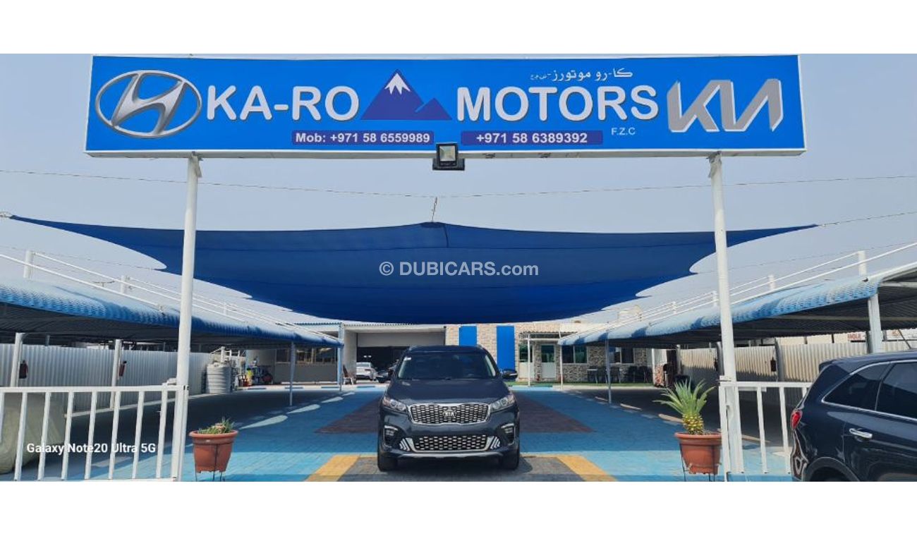 كيا سورينتو السيارة جيدة جدا ونظيفة