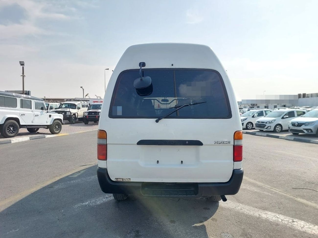 Toyota Hiace TOYOTA HIACE VAN RHD 2002 MODEL 2.0 L PETROL MANUAL(PM05893)