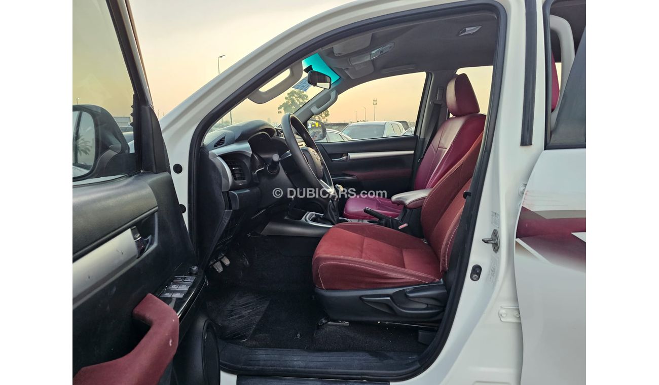 Toyota Hilux 2.7L / MANUAL / PATROL / GCC /  FULL OPT  (LOT # 83196)