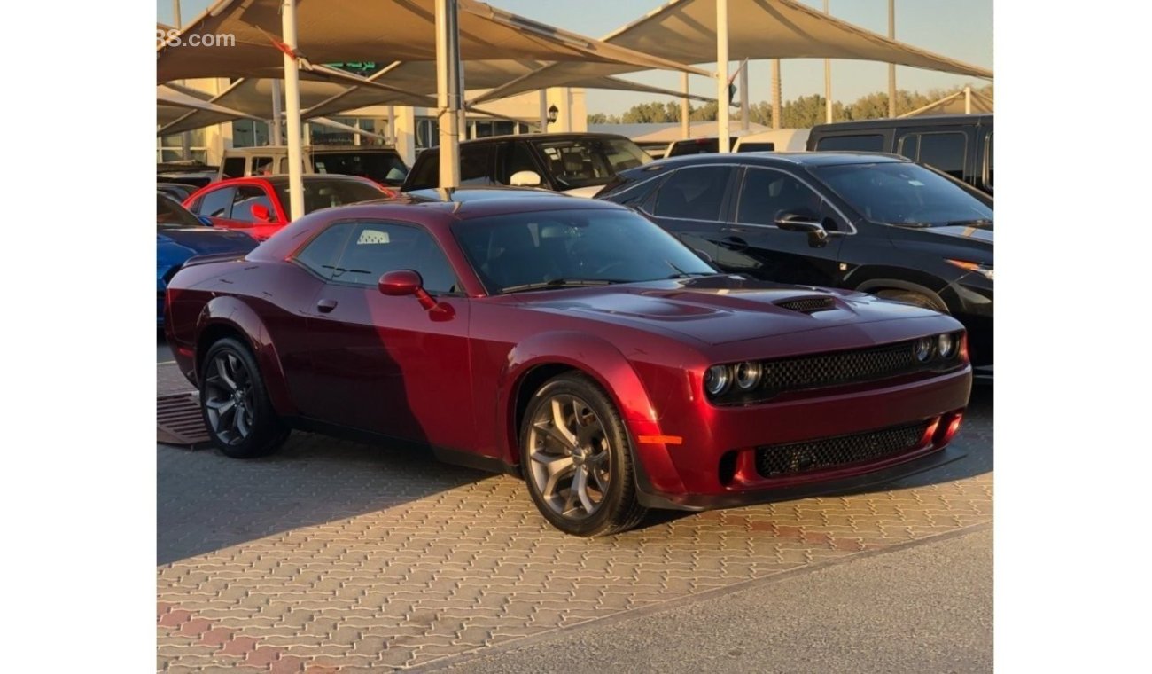 Dodge Challenger SXT Blackline Full option with sunroof and radar very clean car