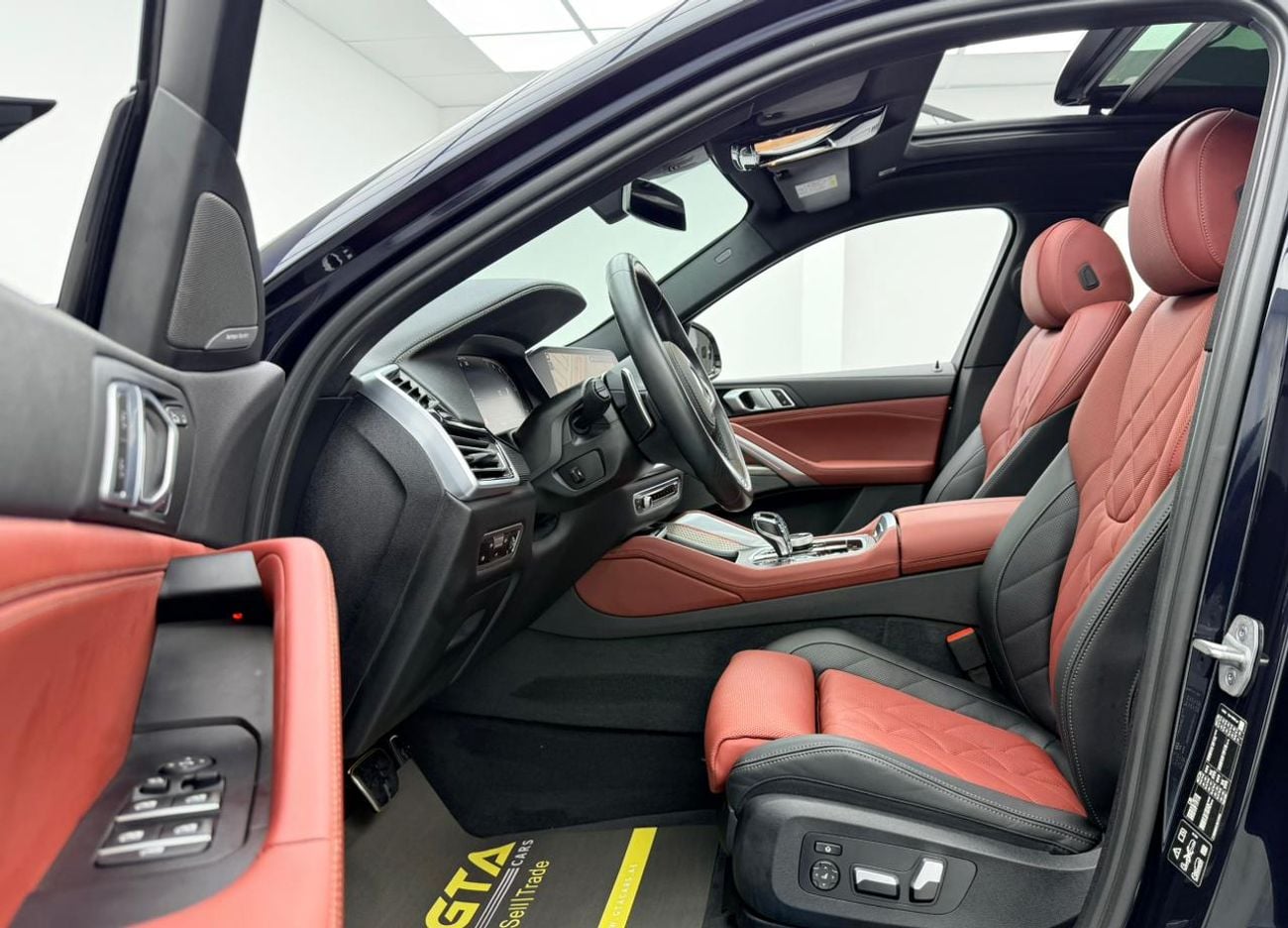 بي أم دبليو X6 2023 BMW X6 xDrive40i M-Sport, 2028 BMW Warranty + Service Pack, Full BMW Service History, GCC