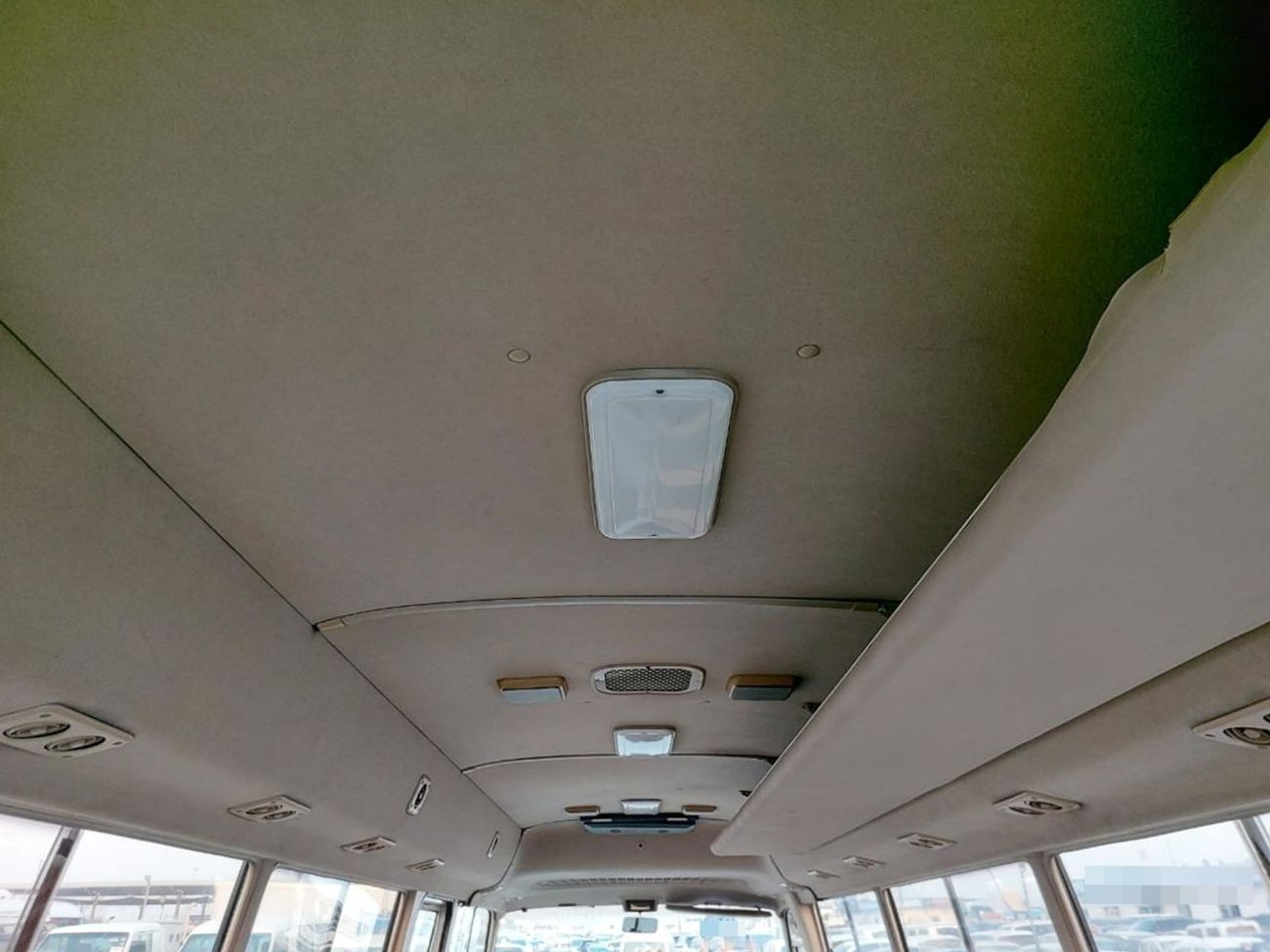 Toyota Coaster TOYOTA COASTER BUS RHD 1996 MODEL 4.1 L DIESEL AUTOMATIC(PM04049)