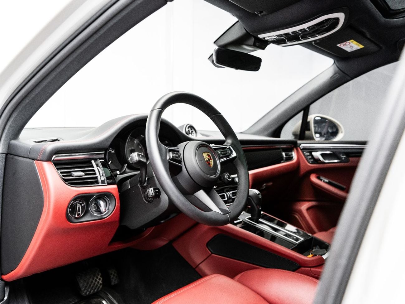 بورش ماكان 2026 Porsche Macan S, 2.9 V6, 4WD, 375bhp, 7 Speed Dual-Clutch Automatic