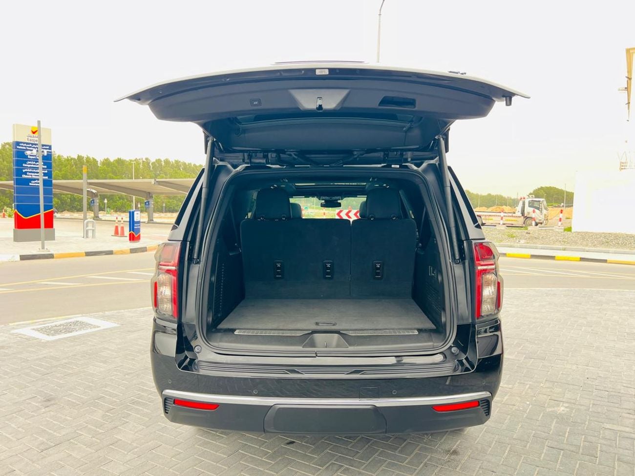 Chevrolet Suburban LT 5.3L 4WD