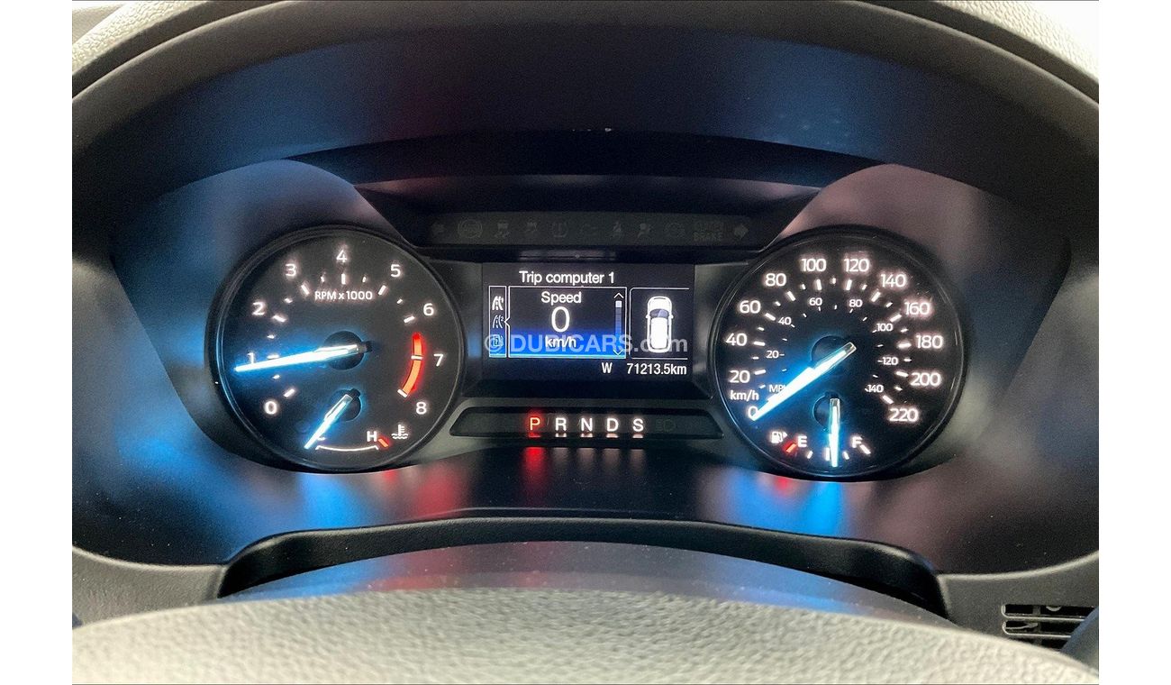 Ford Explorer XL / Standard