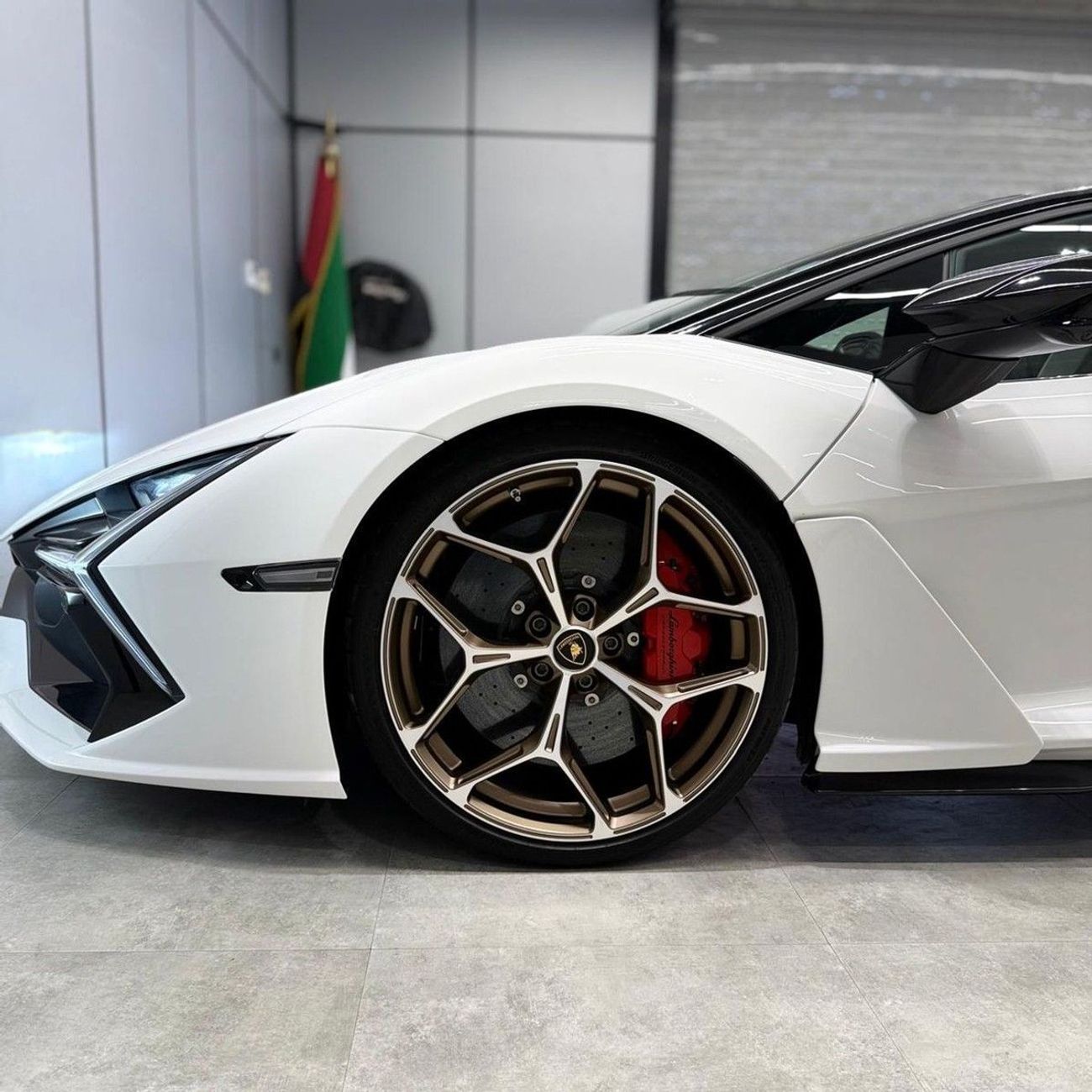 لامبورغيني ريفويلتو STD Lamborghini Revuelto 2025 مواصفات يابانية