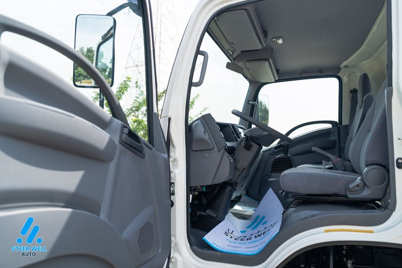 Isuzu NQR 2025 Bare Chassis | GCC Specs | 0 KM |7 Ton | Brand New Condition