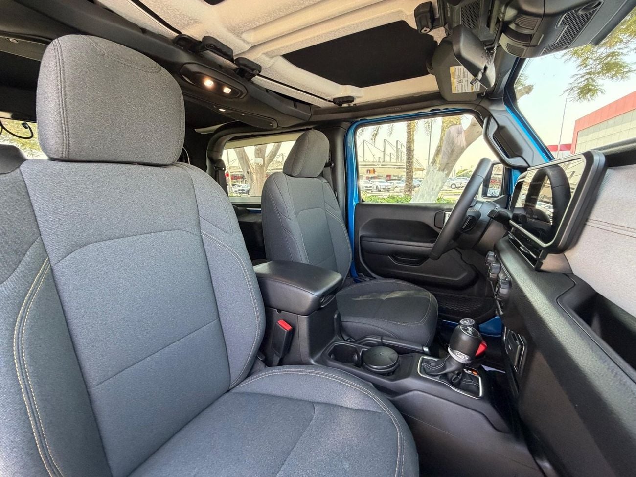 Jeep Wrangler Unlimited SPORT