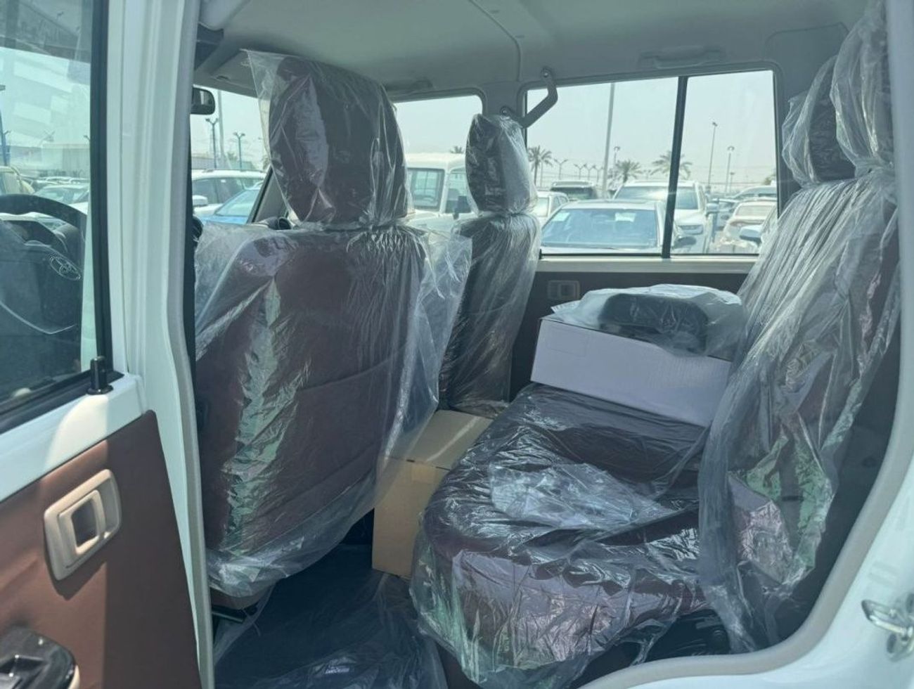 Toyota Land Cruiser Pick Up 2.8L DIESEL DOUBLE CAB FULL OPTION A/T 2024 GCC