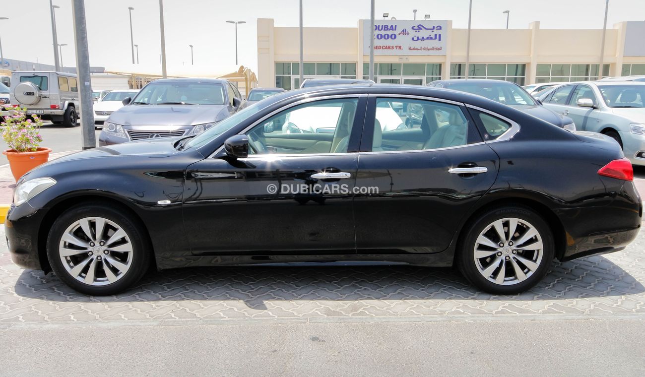 Infiniti M37