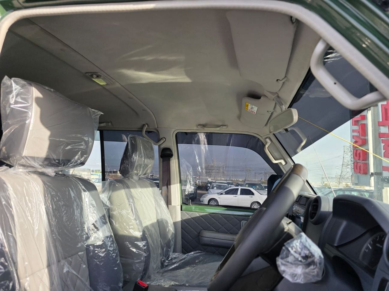 تويوتا لاند كروزر بيك آب RIGHT HAND DRIVE ONLY FOR EXPORT 4.5 LITER