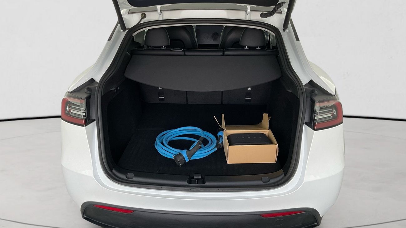 Tesla Model Y Performance (Dual Motor) | upto AED 20,000 Ramadan Discount | Guaranteed Warranty | 0 Down Payment