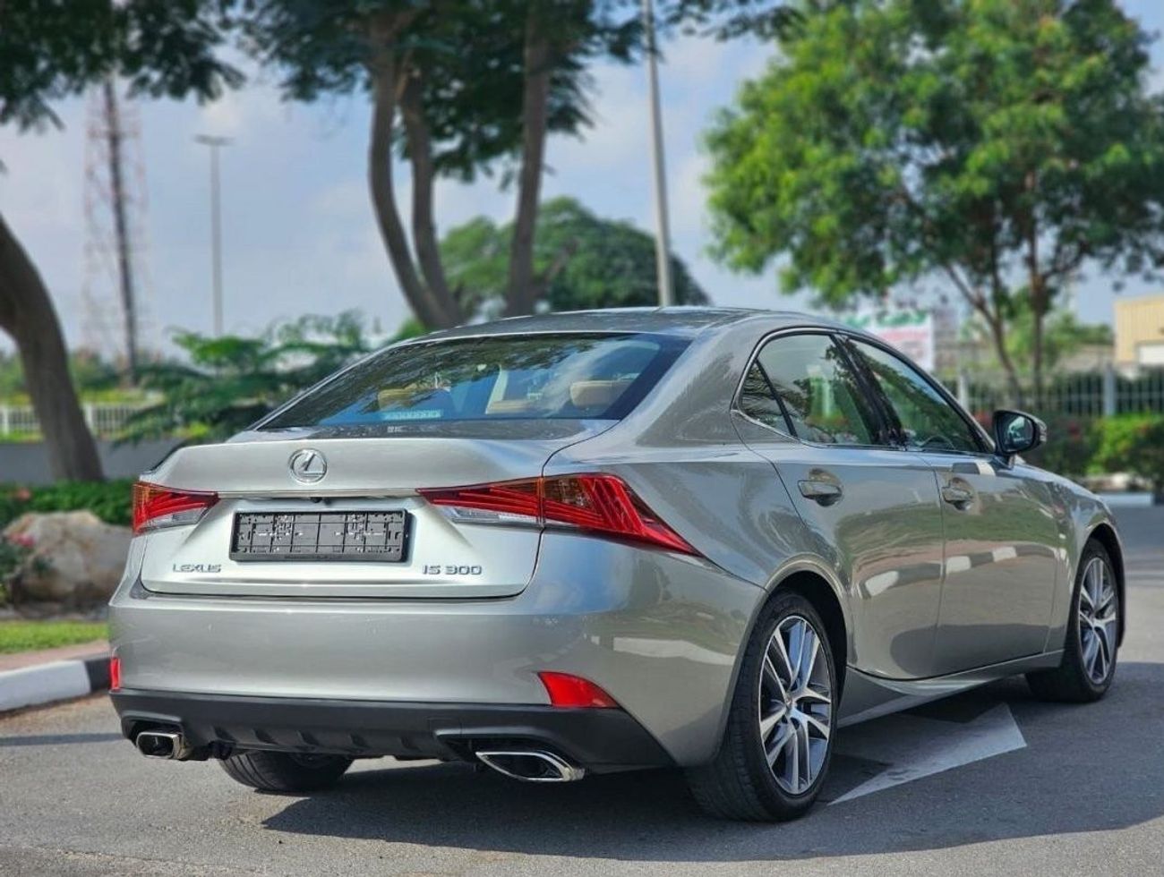 Lexus IS300 Premier GCC 2020 FULL OPTION UNDER WARRANTY V4 TWIN TURBO
