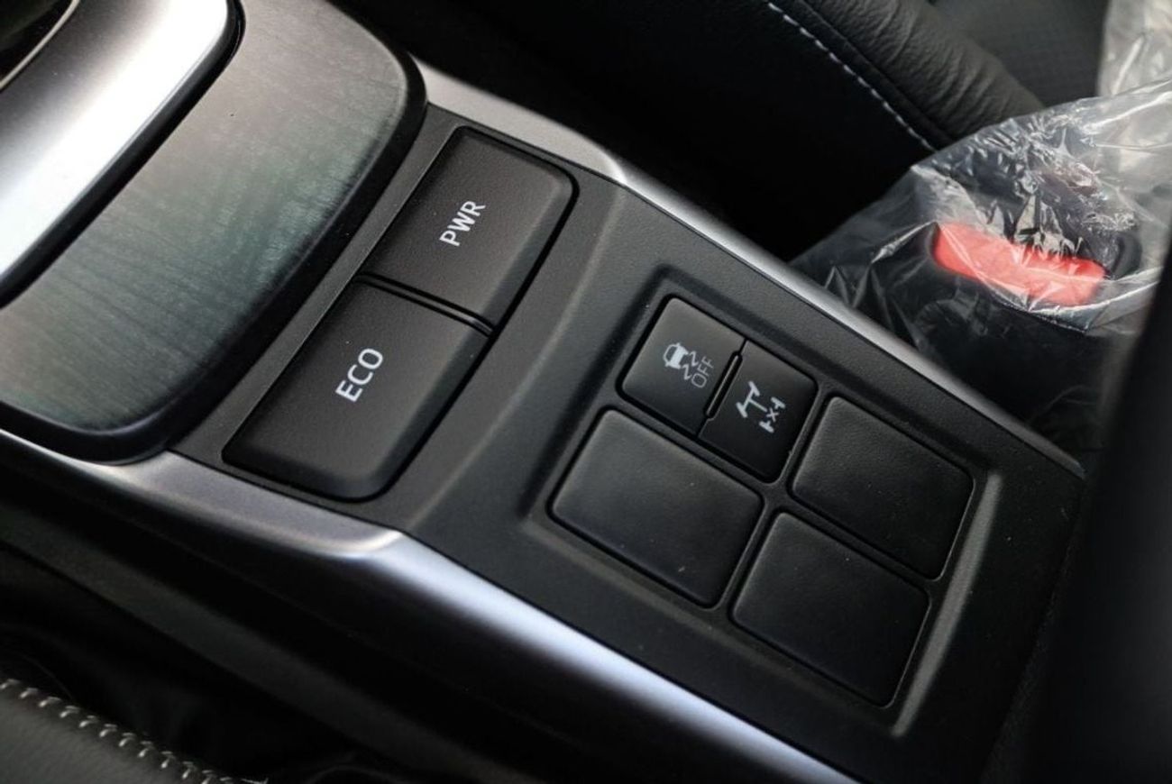 تويوتا فورتونر 2025 FORTUNER VXR 4.0 V6 PETROL/GASOLINA**EXPORT ONLY**التصدير فقط خارج الخليج**