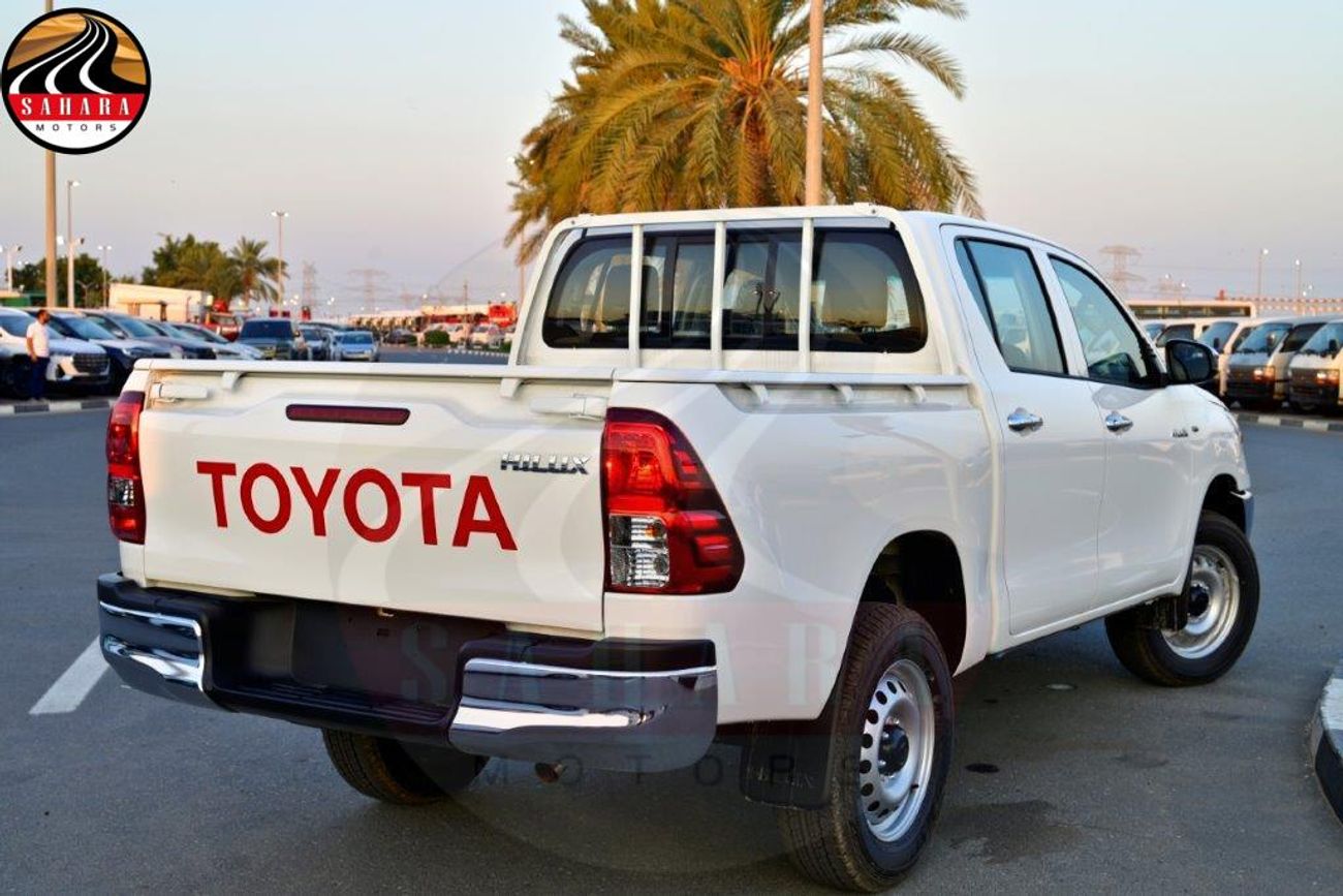 Toyota Hilux Double Cab Pickup 2.4L 4x4