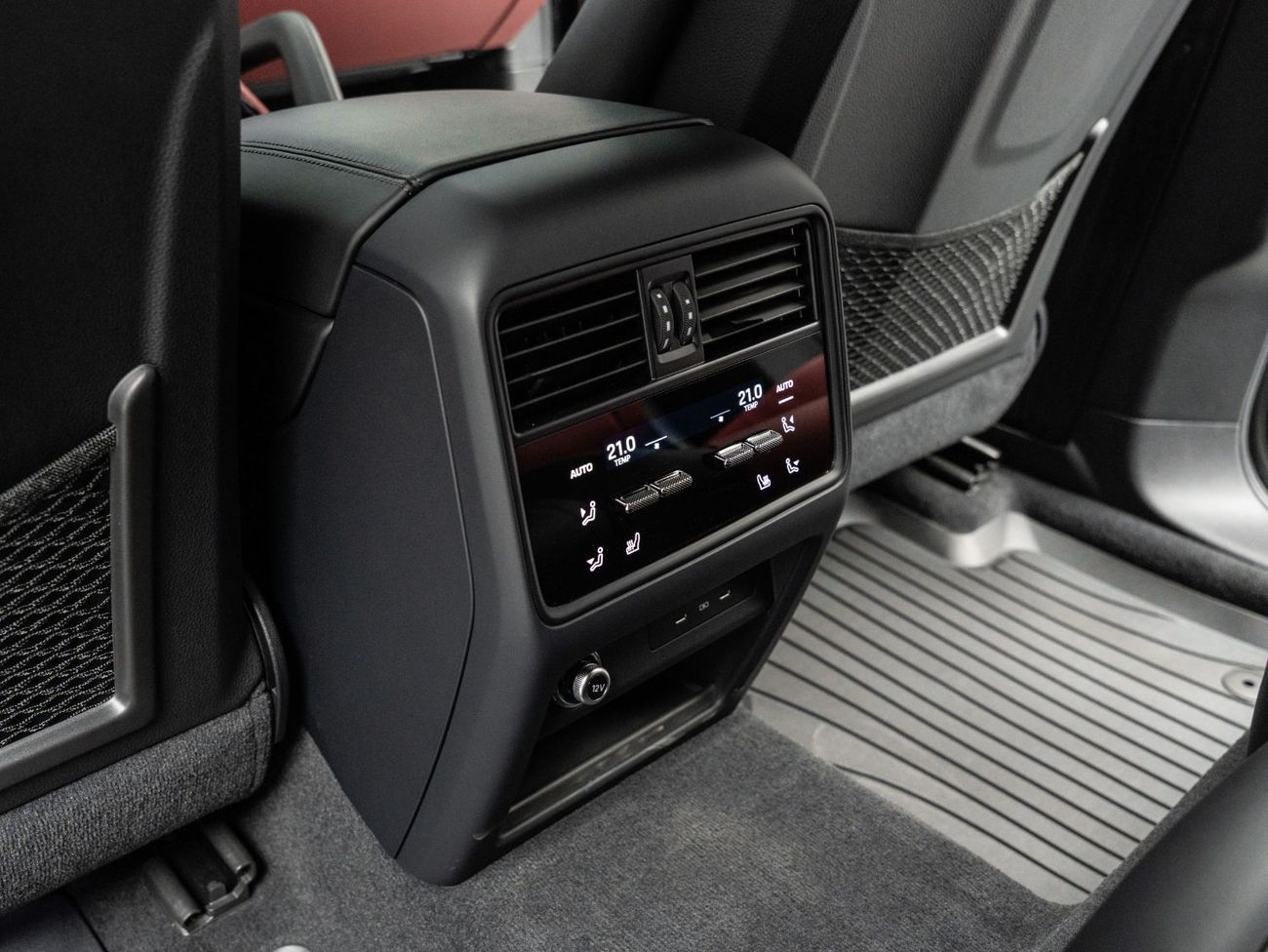 Porsche Cayenne TURBO GT BUY NOW, PAY 2027 | THE BLACKLINE STANDARD | 2027 Porsche Warranty, Low KMs, GCC