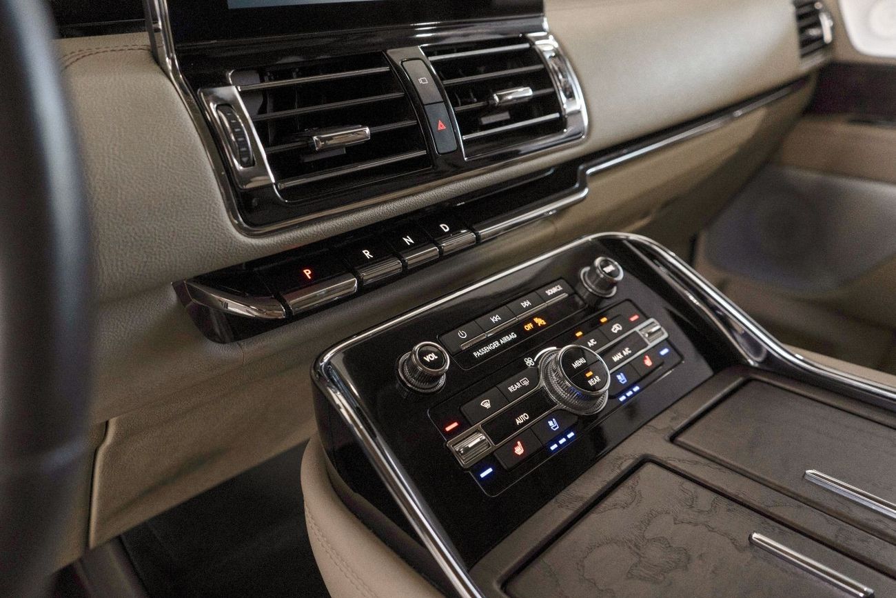 Lincoln Navigator Reserve