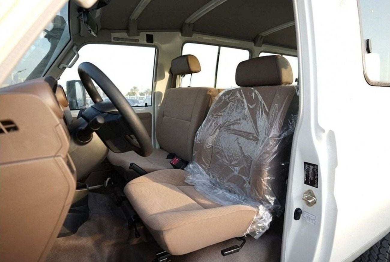 Toyota Land Cruiser 70 LC 78 HARDTOP 2.8L MT Toyota Land Cruiser Hard Top LC78 4.5L 3DOOR V8 Diesel 2025