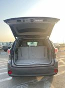 تويوتا هايلاندر 2014 Toyota Highlander XLE 3.5L V6 Full Option 7 Seater  With Side Steps - 90,000 mileage