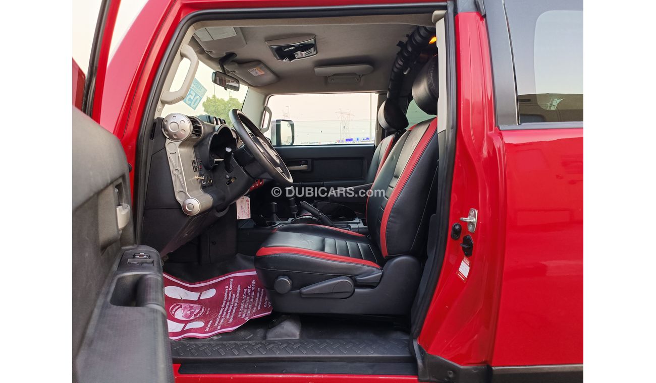 Toyota FJ Cruiser GXR/ GCC / LOW MILEAGE / CUSTOM ROLL BAR (LOT # 5827 )