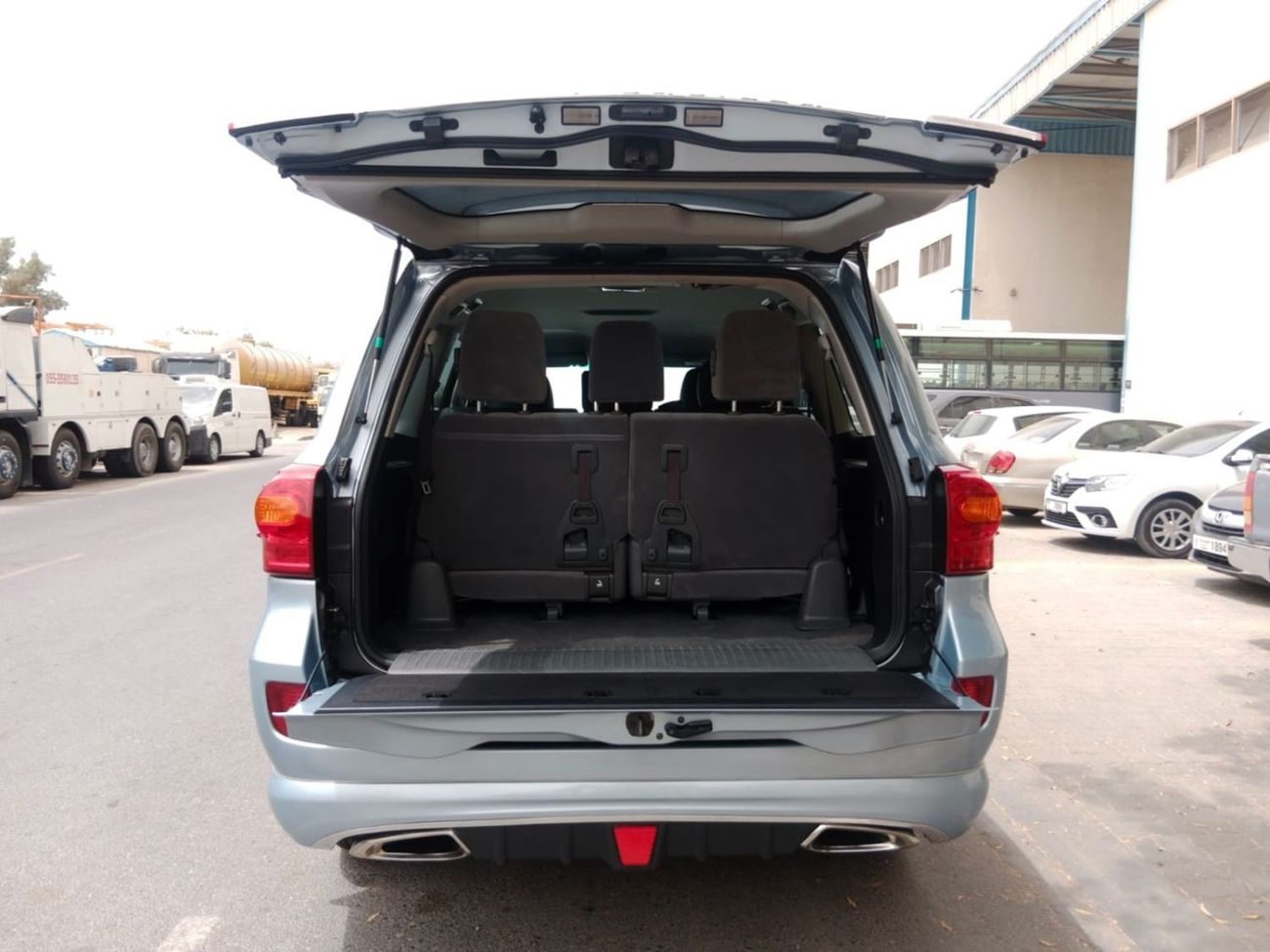 تويوتا لاند كروزر TOYOTA LAND CRUISER  RIGHT HAND DRIVE  (PM1508)