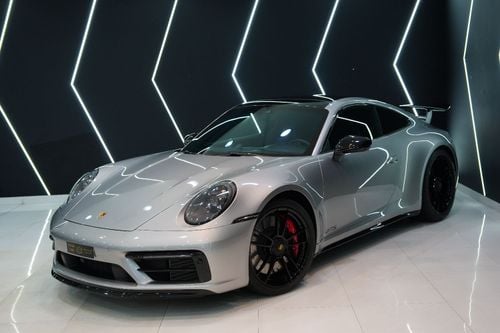 Porsche 911 CARRERA GTS Full Black Pack, Sport Chrono, Sport Exhaust, Al Nabooda Warranty!!