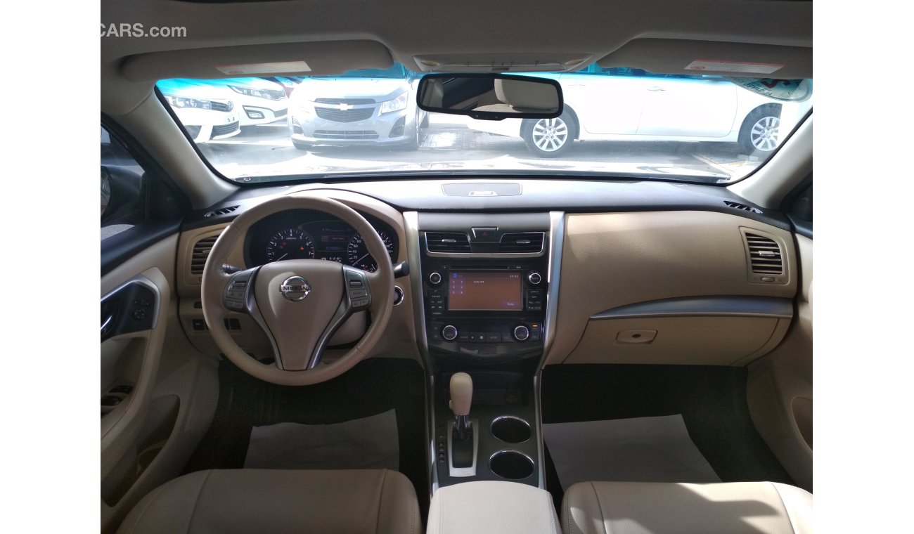 نيسان ألتيما 2016 بنى فتحة سقف جلد خليجى حالة وكالة بدون صبغ بدون حوادث ممتاذة ماشية قليل