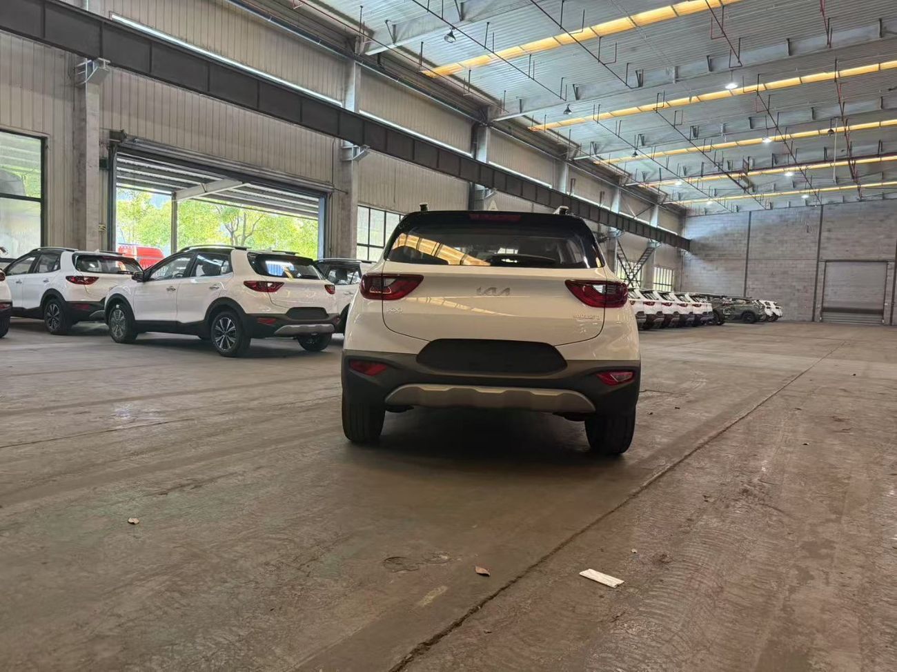 Kia KX1 1.4L CVT with sunroof