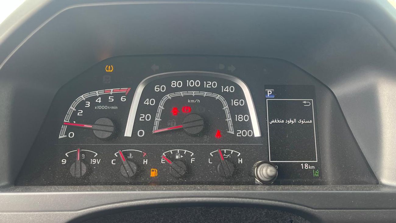 Toyota Land Cruiser 70 LC76 HT VXR LC 78 HARDTOP 2.8L AT
