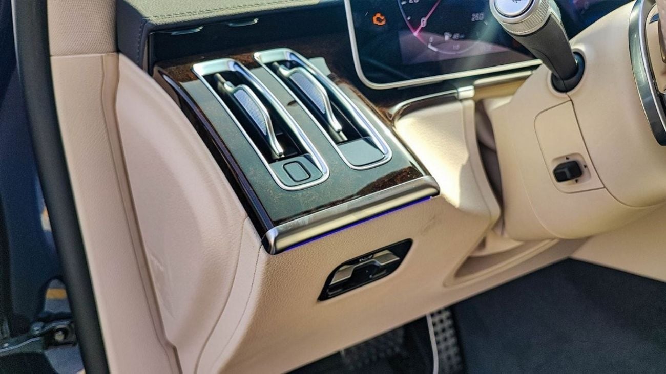 Mercedes-Benz S 500 4M Mercedes-Benz S500 (Export And Local)