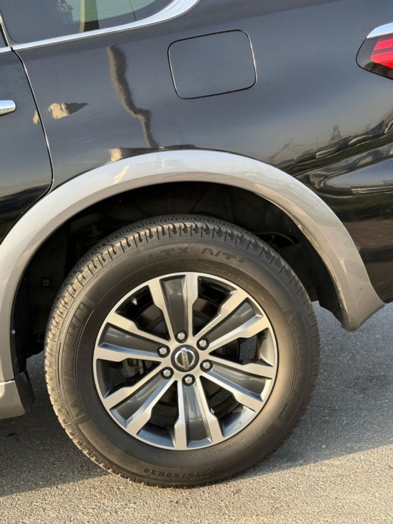 Nissan Armada SL 4WD