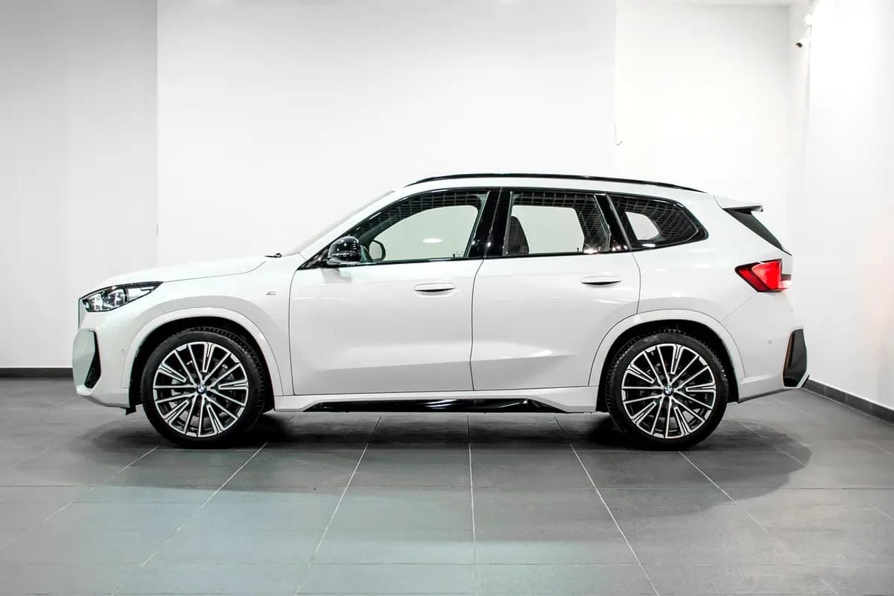 BMW iX1 xDrive 30i Luxury M Sport Package