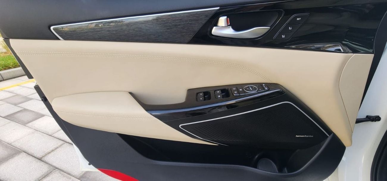 Kia Cadenza 2020 kia Cadenza (3.3L GDI full options)