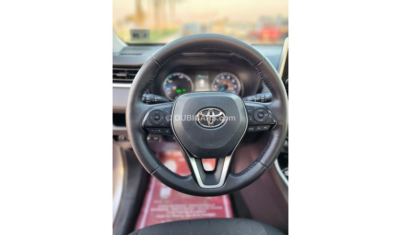 Toyota RAV4 RAV4 XLE HYBRID 2021