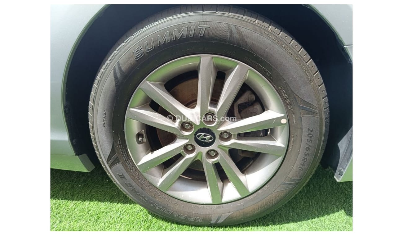 Hyundai Sonata GLS car in excellent condition with no accidents