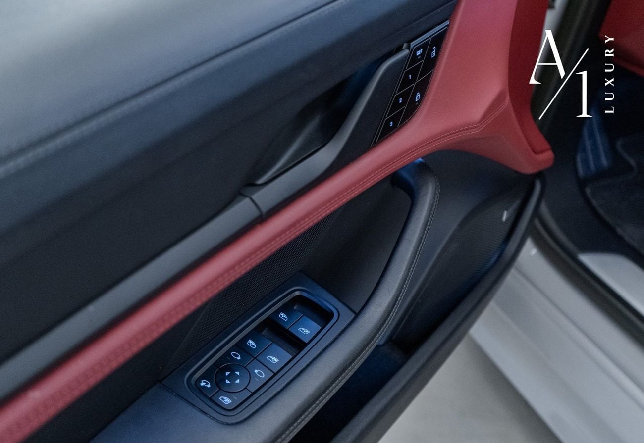 Porsche Taycan 2023 Porsche Taycan 4s, With Porsche Warranty, Fully Loaded, Excellent Condition, GCC Spec