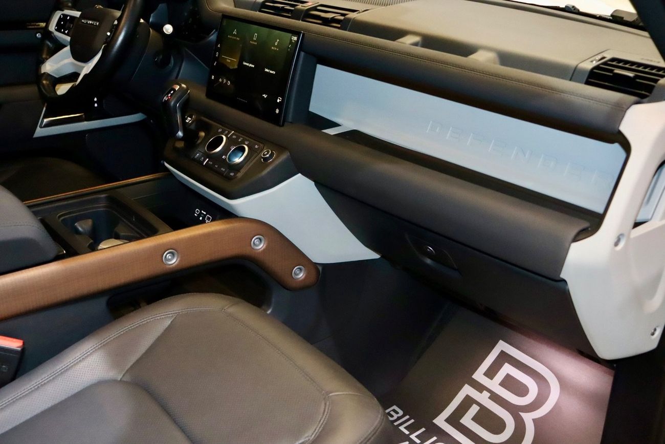 لاند روفر ديفندر 110 X-Dynamic SE P300 2.0L