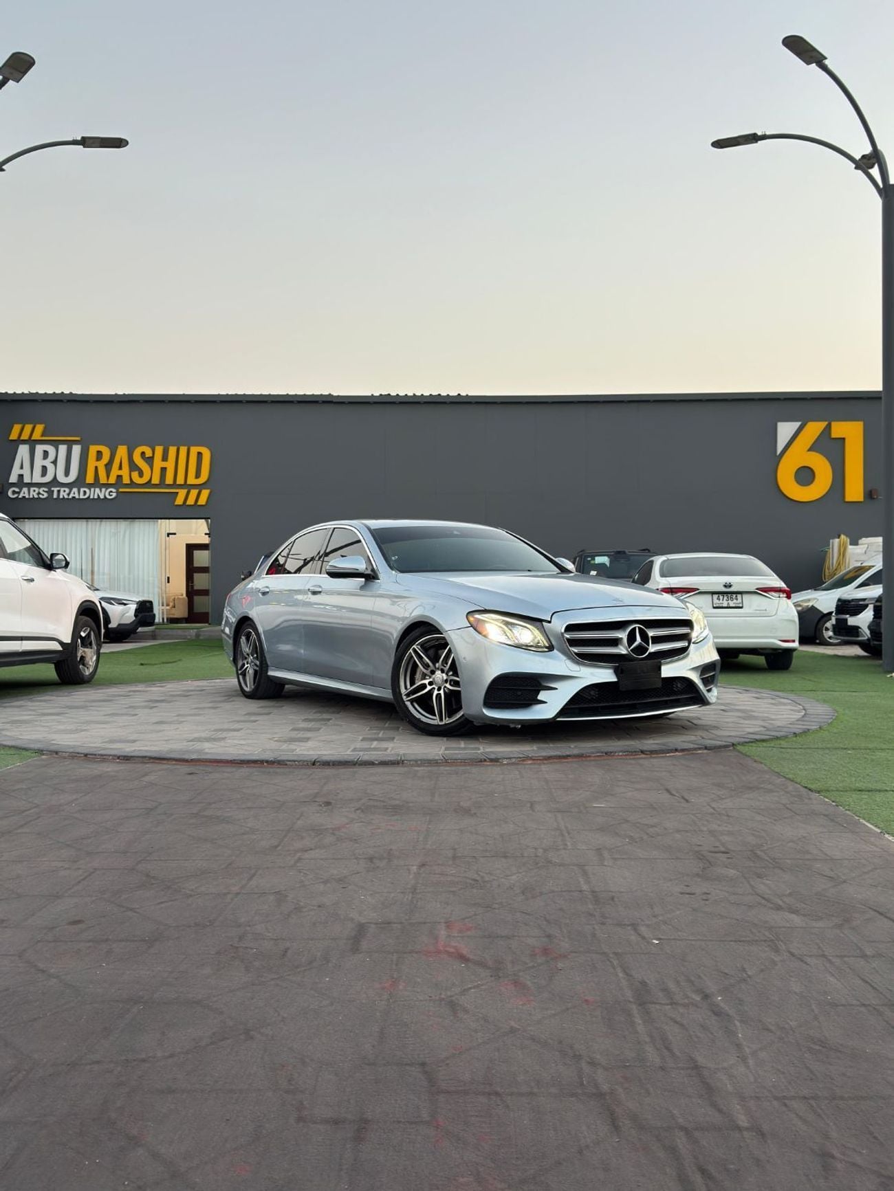 مرسيدس بنز E300 