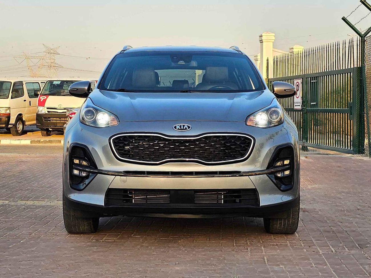 كيا سبورتيج S/ AWD/ RADAR/ LANE ASSIST/ LEATHER/ DVD CAMERA/ LOT# 55971