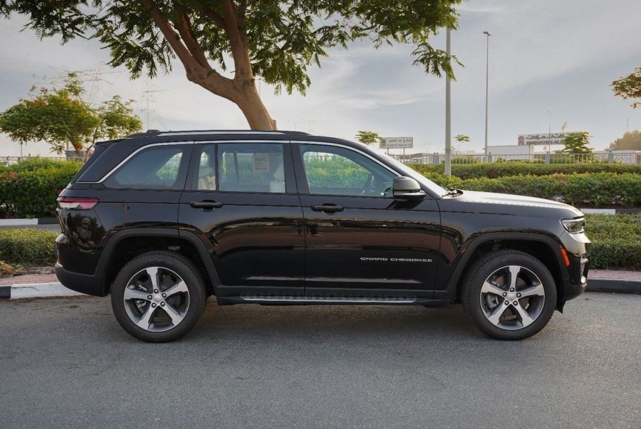 جيب جراند شيروكي 2024 JEEP GRAND CHEROKEE LIMITED GCC BLACK 0 Km