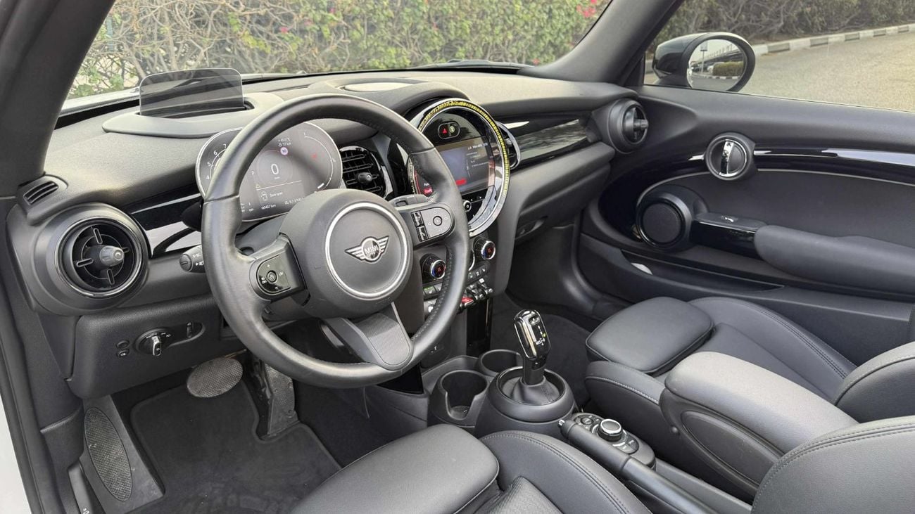 ميني كوبر GCC SPEC UNDER WARRANTY NEAT AND CLEAN