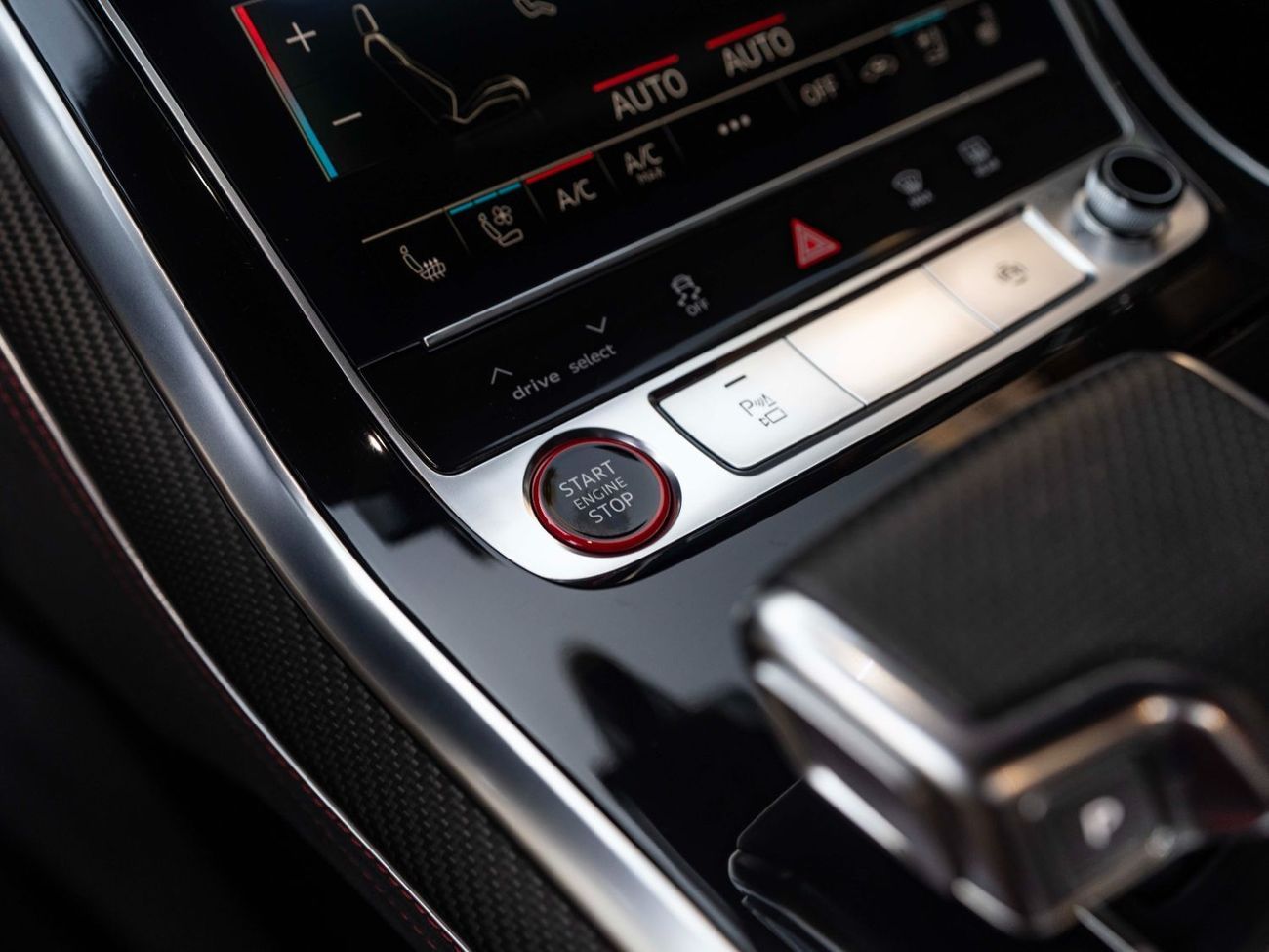 أودي RSQ8 TFSI quattro 4.0L