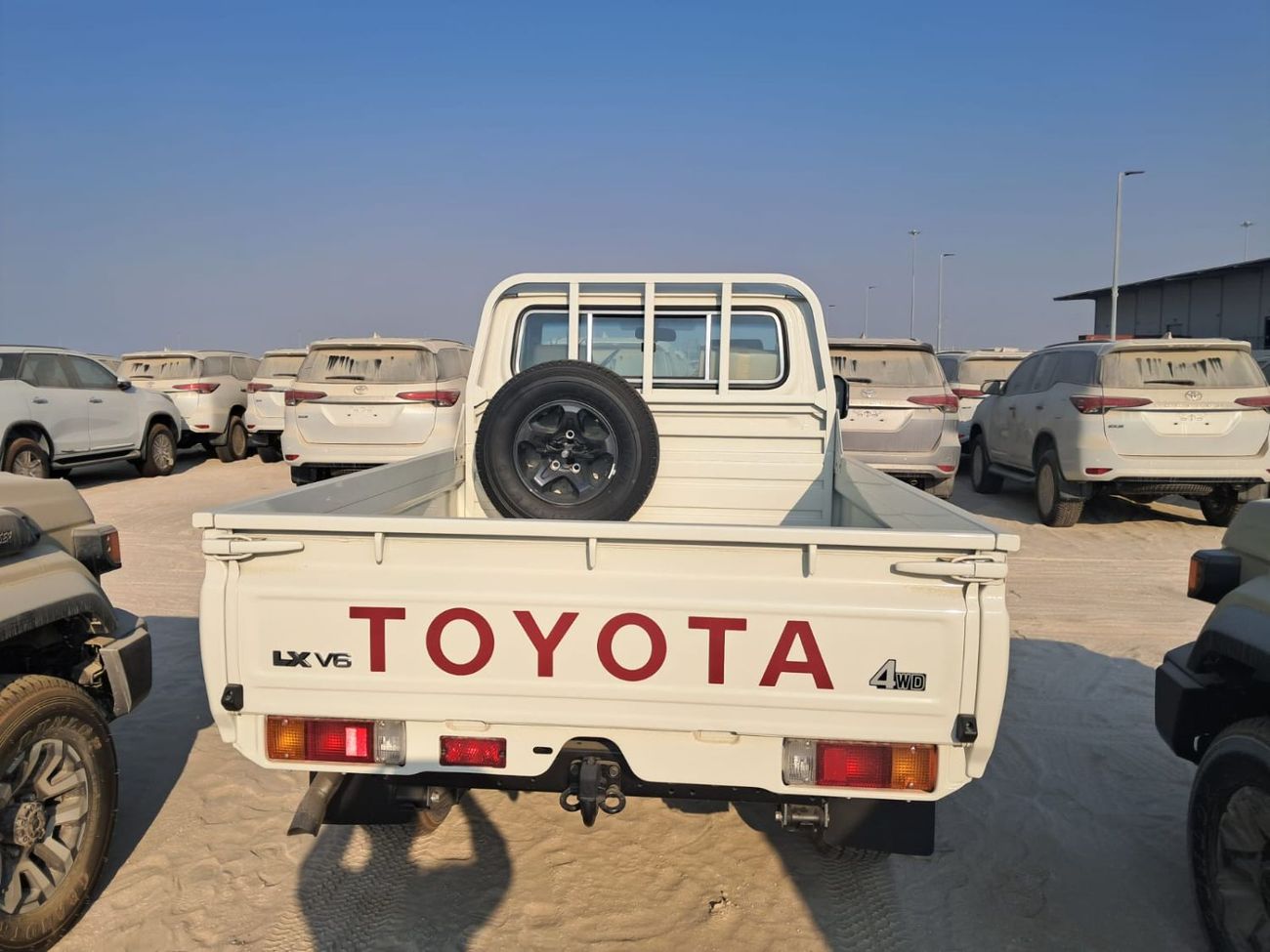 تويوتا لاند كروزر بيك آب TOYOTA LAND CRUISER SC 4.0L AT
