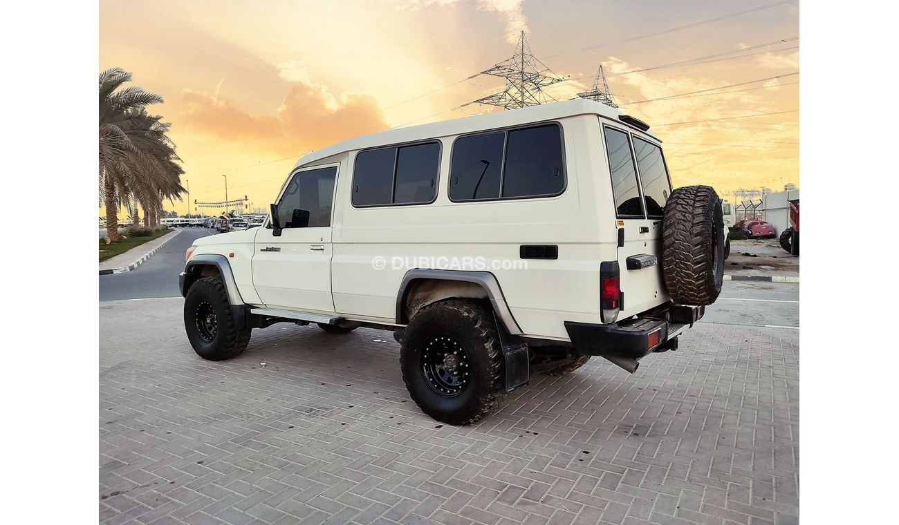 Toyota Land Cruiser 70 toyota hardtop 2013 Diesel 1VD