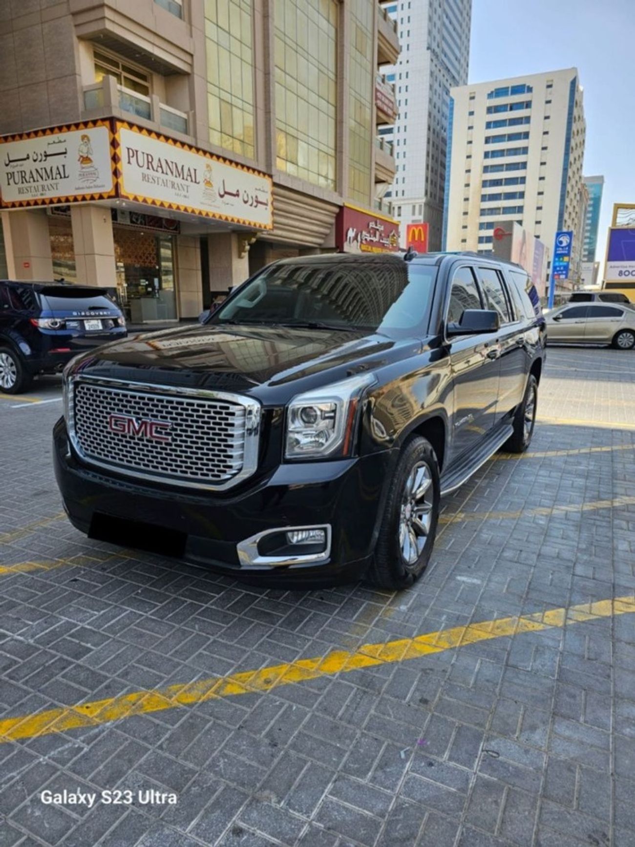 GMC Yukon XL SLT 5.3L 4WD (8 Seater)