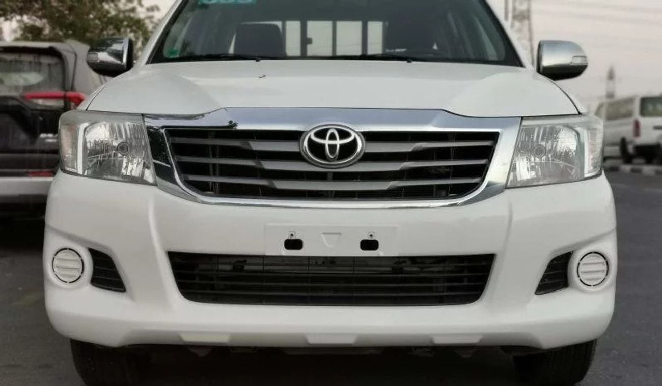 Toyota Hilux HILUX / PATROL / MANUAL / 2X4 (LOT # 6430)