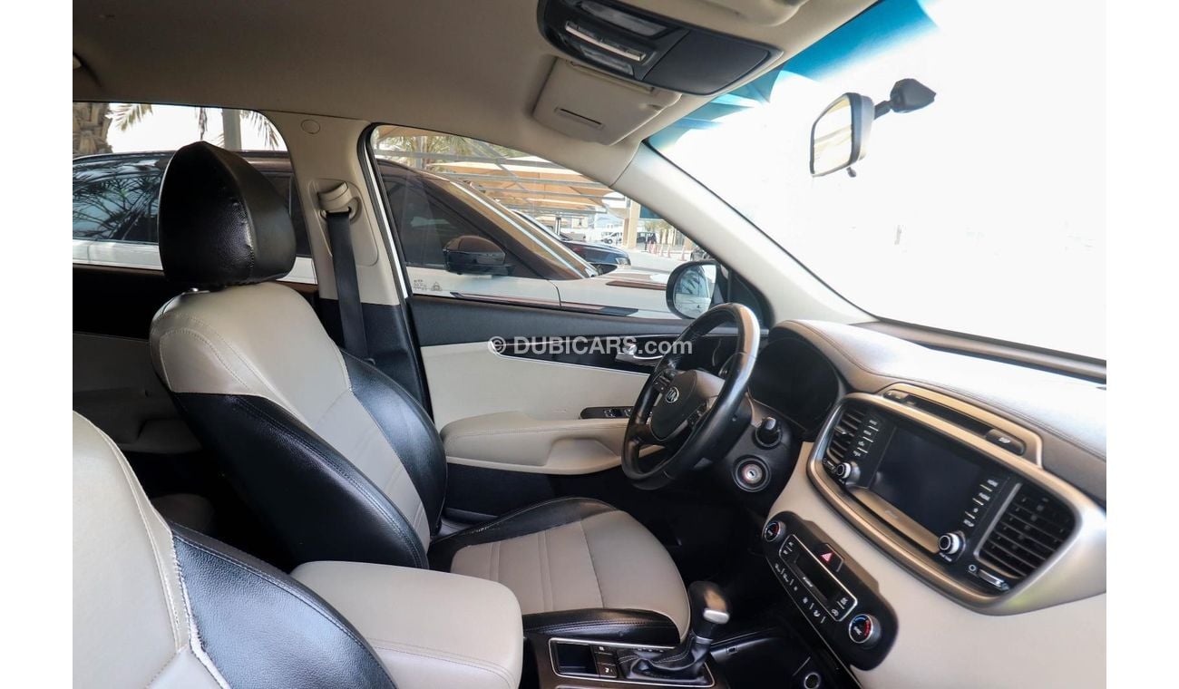 كيا سورينتو UM